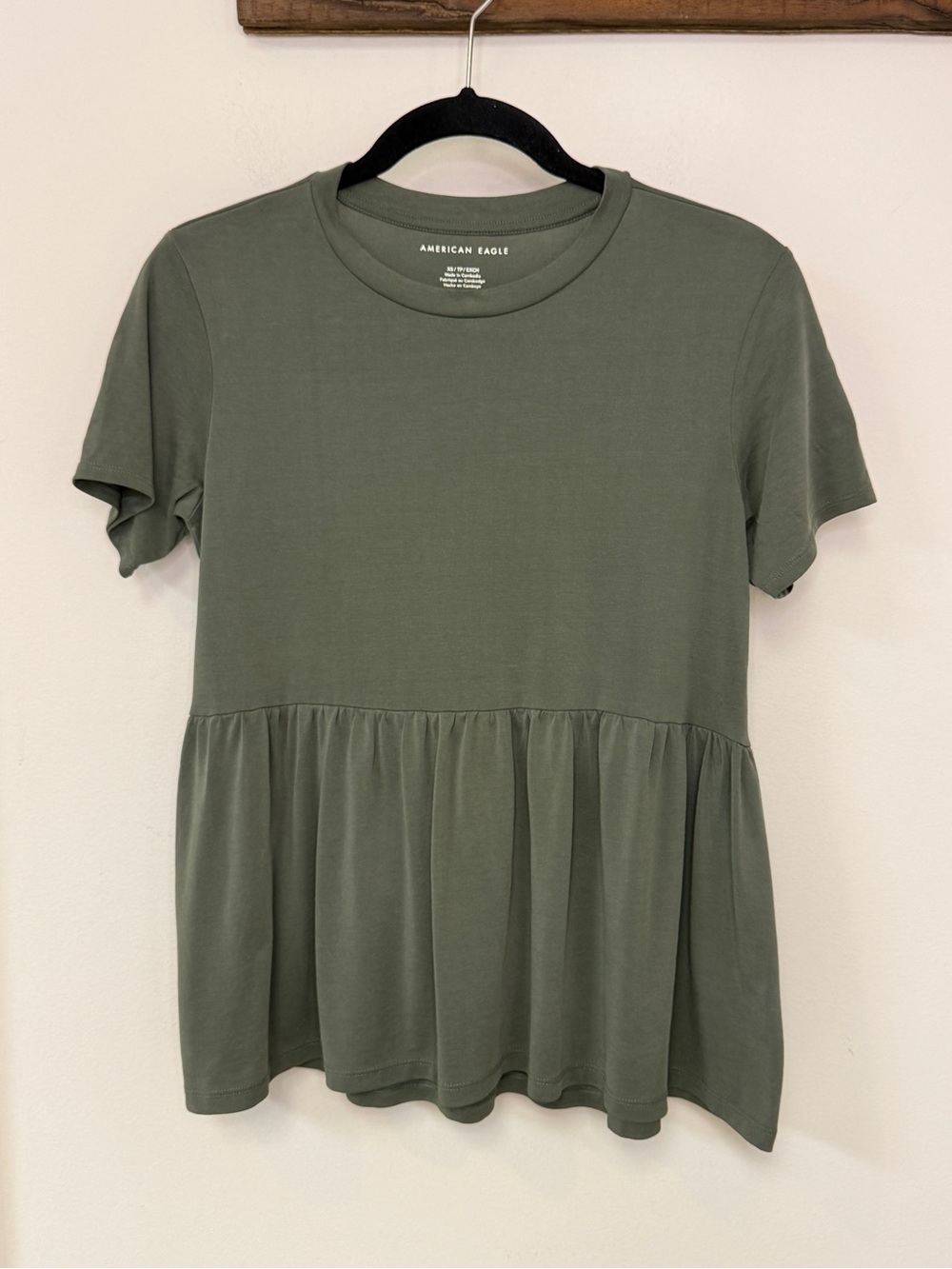 American Eagle: Olive Green Peplum / Babydoll Short Sleeve Shirt, Size XS